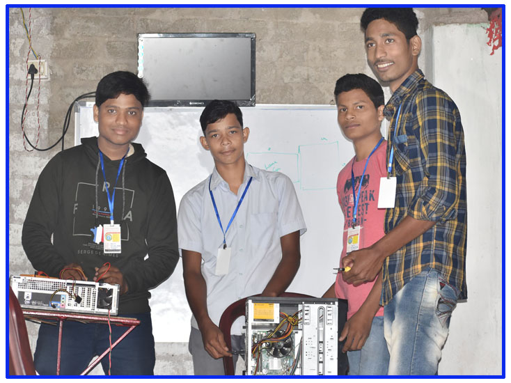  Hardware class student 